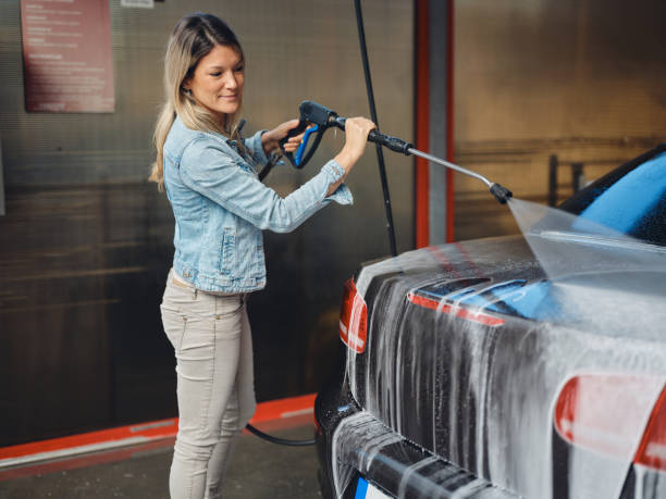 Best Roof Pressure Washing  in Compton, CA
